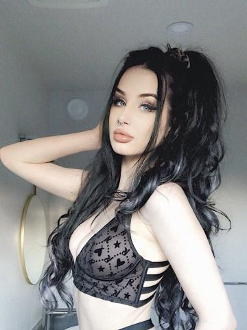 Алина